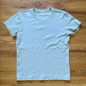 Uniqlo Beige Crew Neck T-shirt